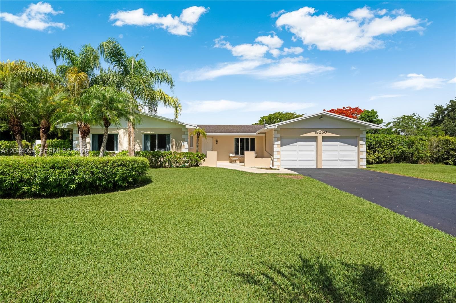 Single Family Residence at 18250 SW 88th Pl, Palmetto Bay FL 33157