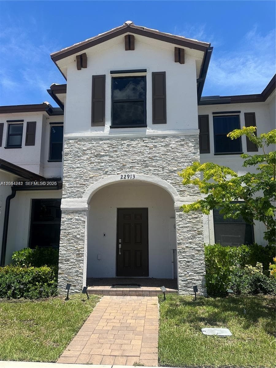 Townhouse at 22913 SW 99th Ave, Cutler Bay FL 33190