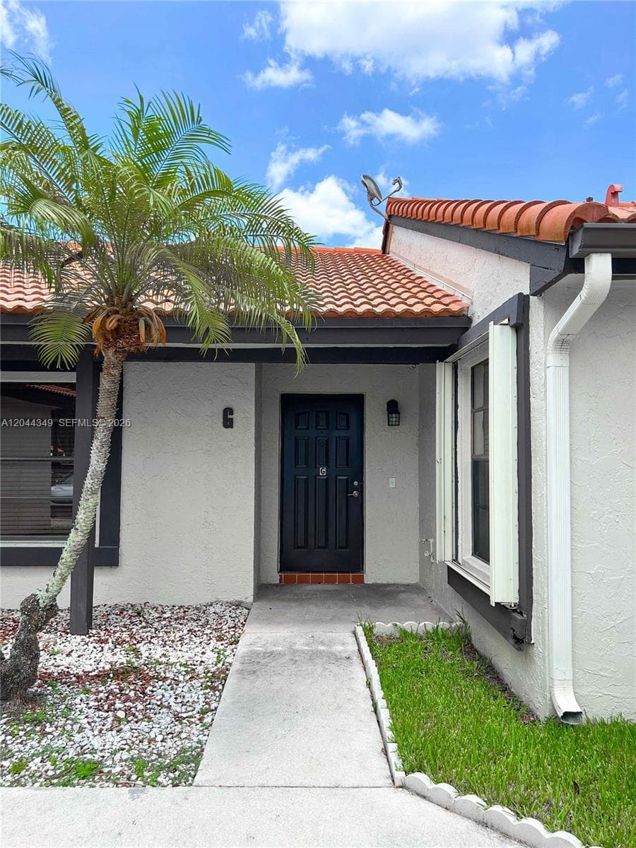 Townhouse at 14970 SW 48th Ter # 27G, Miami FL 33185