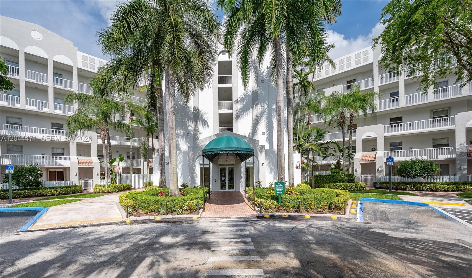 Condominium at 10750 NW 66th St # 312, Doral FL 33178