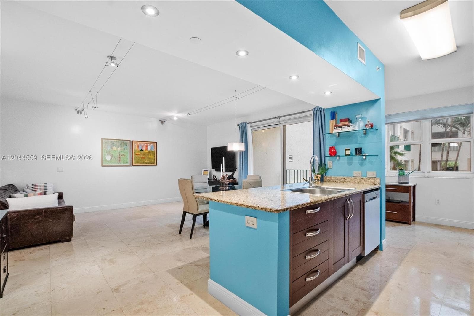 Condominium at 19900 E Country Club Dr # 212, Aventura FL 33180