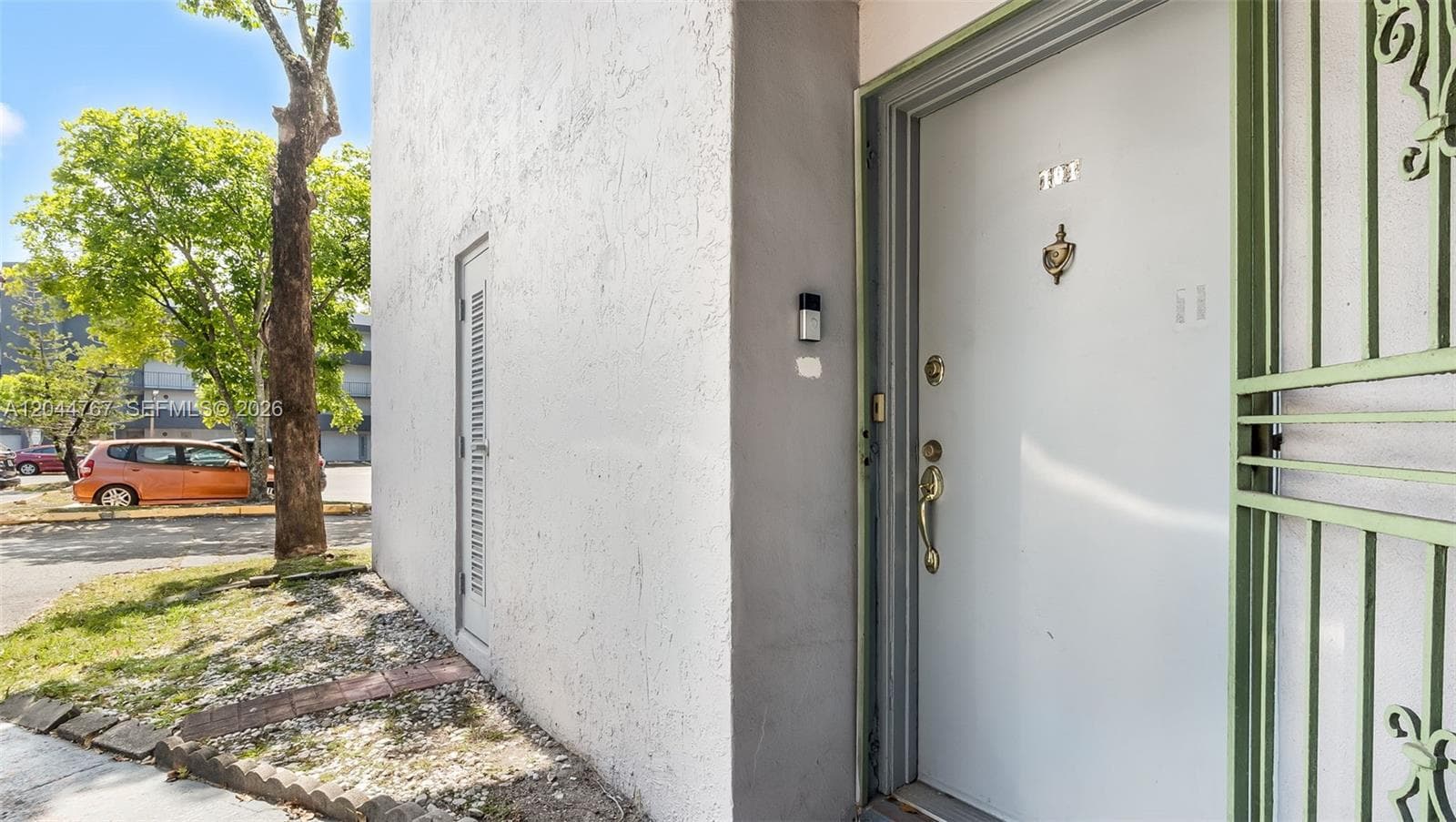 Condominium at 110 Fontainebleau Blvd # 101, Miami FL 33172