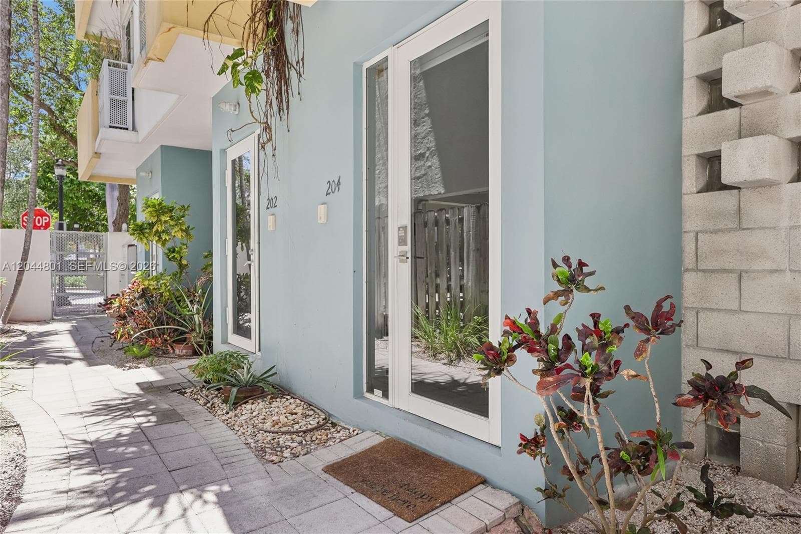 Townhouse at 204 Washington Ave # 13, Miami Beach FL 33139