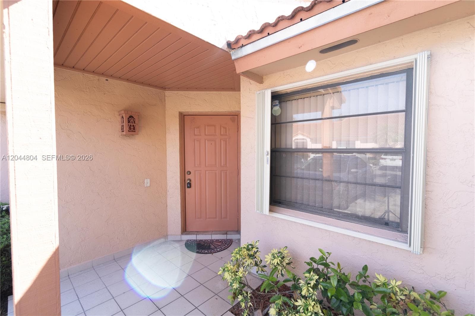 Townhouse at 17059 NW 60th Ct, Hialeah FL 33015