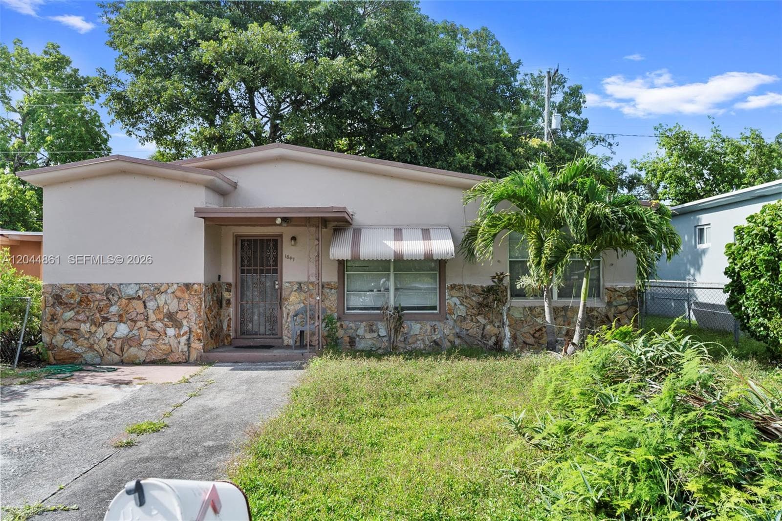 Single Family Residence at Miami, FL, 33167