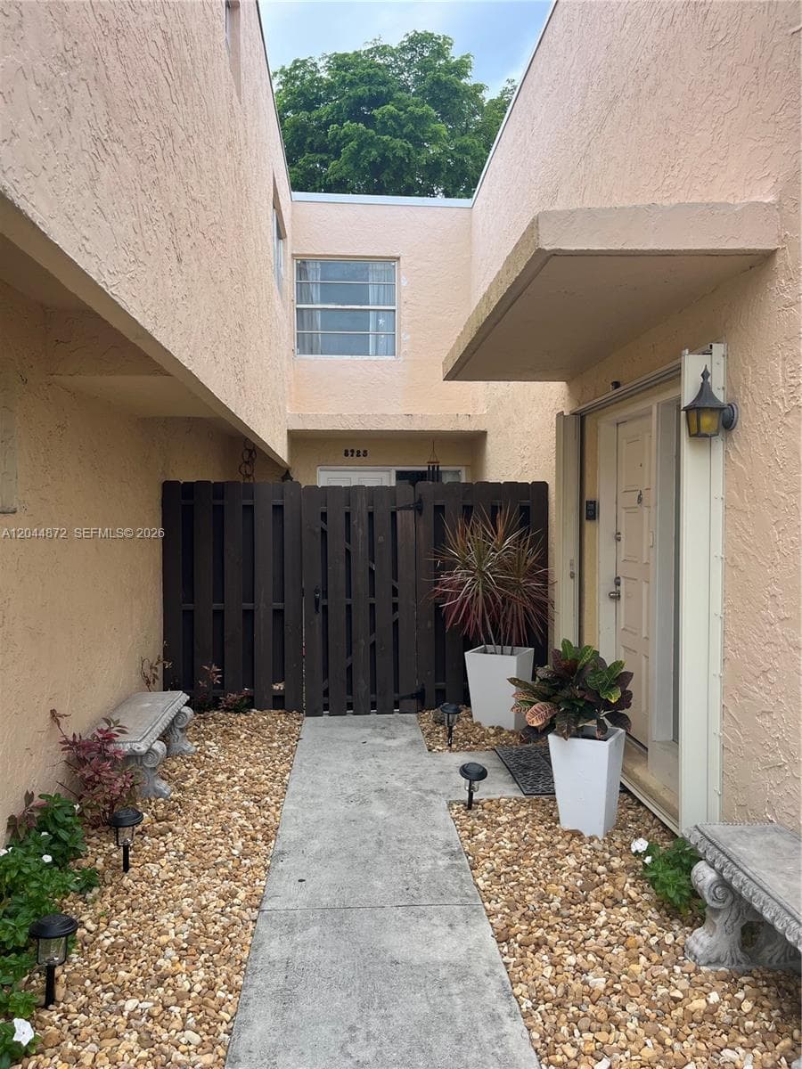 Condominium at 8925 NE 4 AVENUE RD # 8925, Miami Shores FL 33138