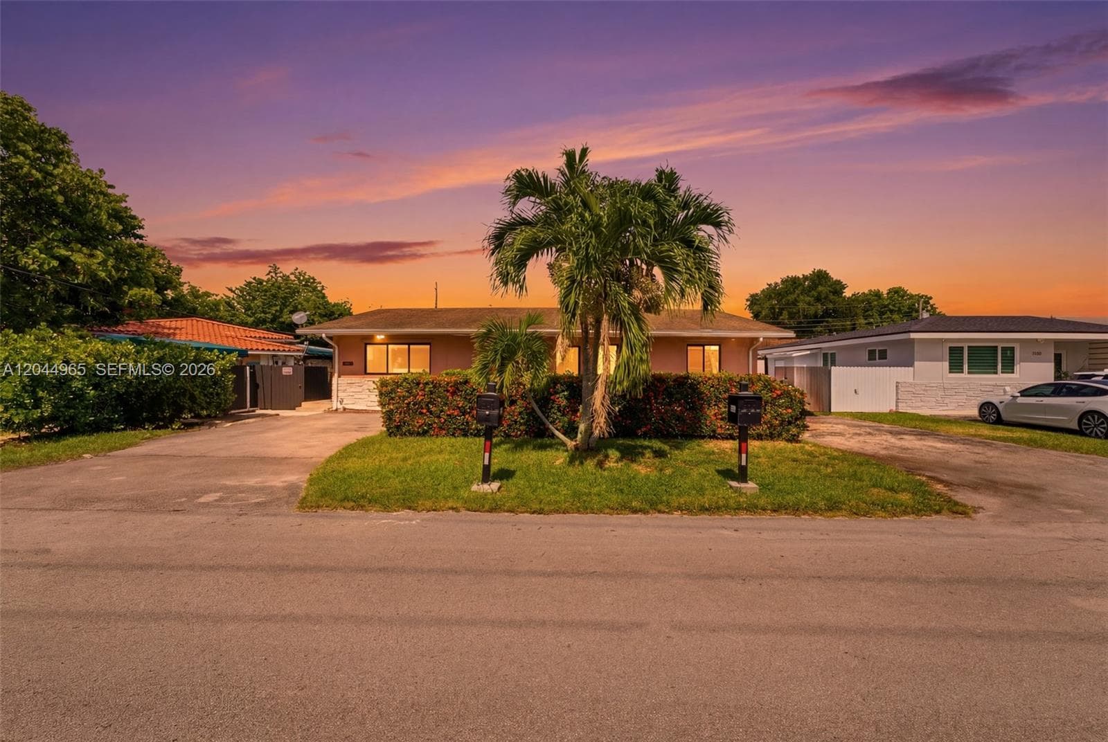 Single Family Residence at 1421-1419 SW 76 ct, Miami FL 33144
