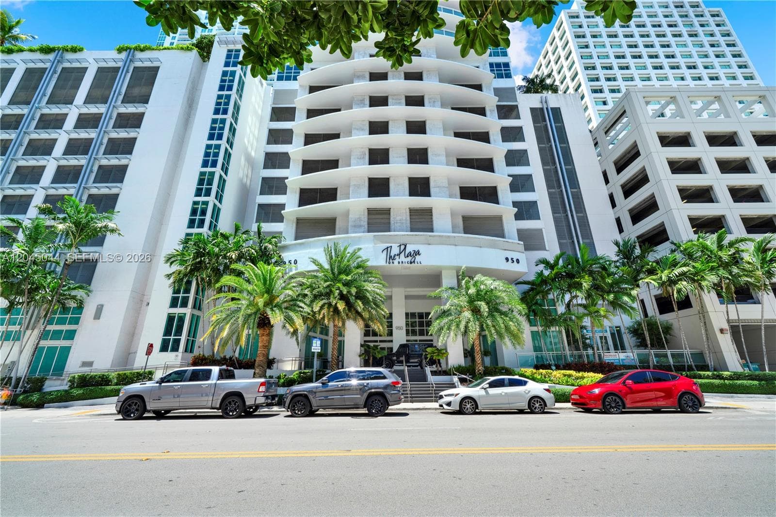 Condominium at 950 Brickell Bay Dr # 802, Miami FL 33131