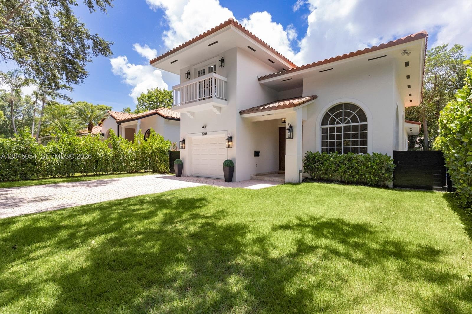 Single Family Residence at 3908 Anderson Rd, Coral Gables FL 33134