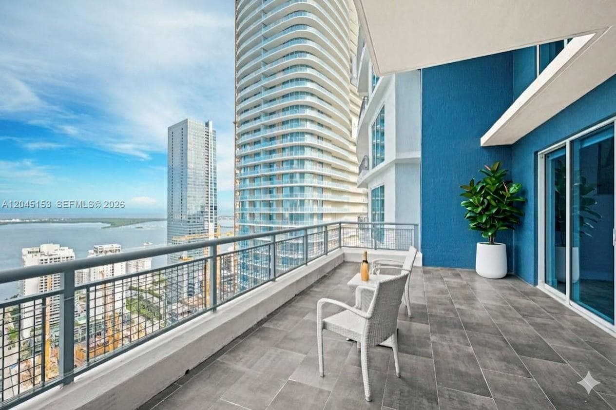 Condominium at 60 SW 13th St # 4002, Miami FL 33130