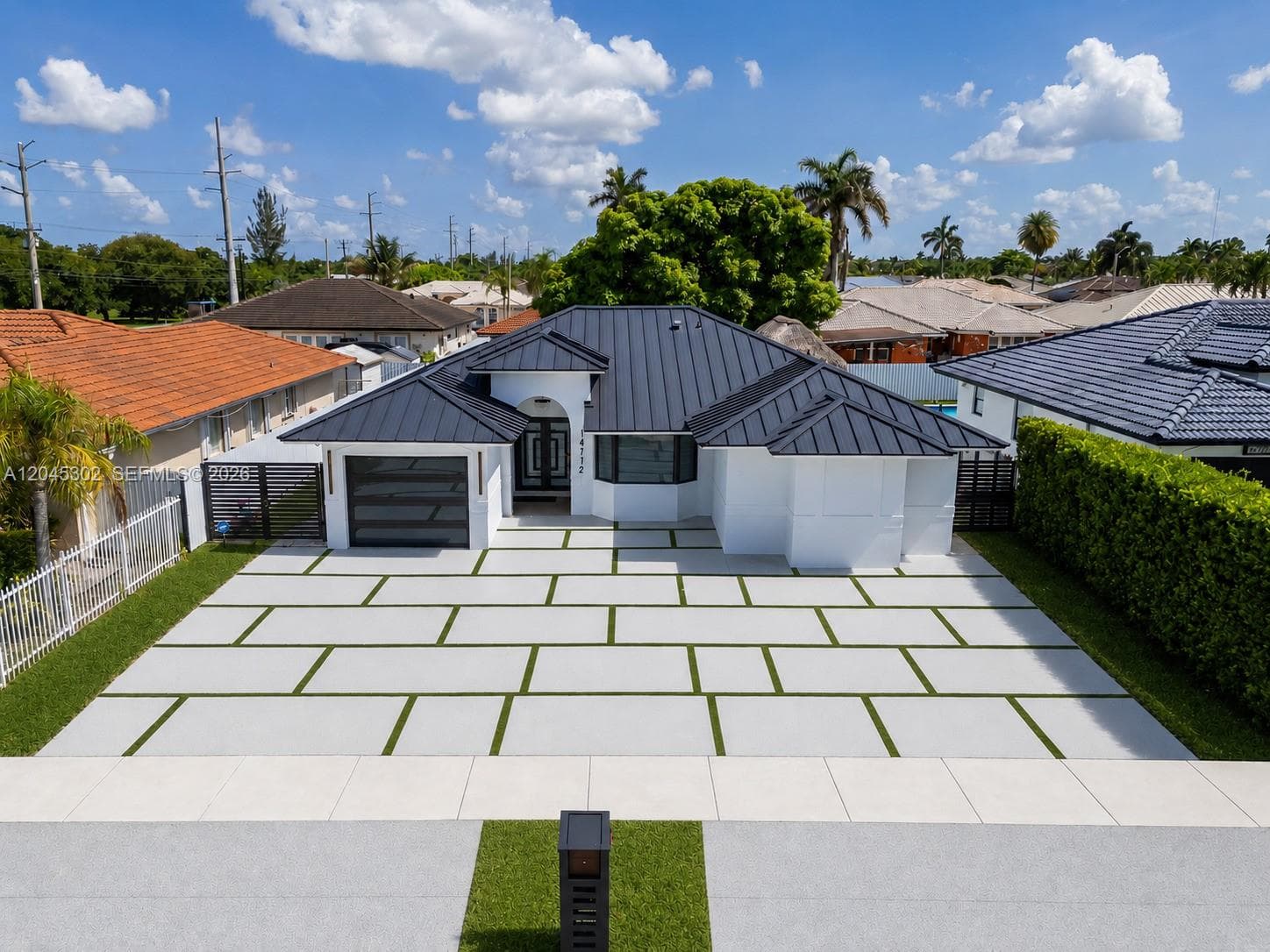 Single Family Residence at 14712 SW 176th Ter, Miami FL 33187