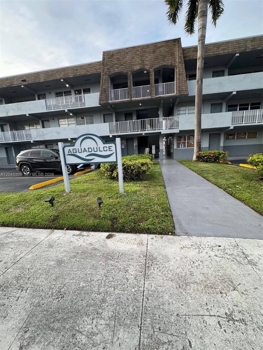 Condominium at 11195 SW 1st St # 314, Sweetwater FL 33174