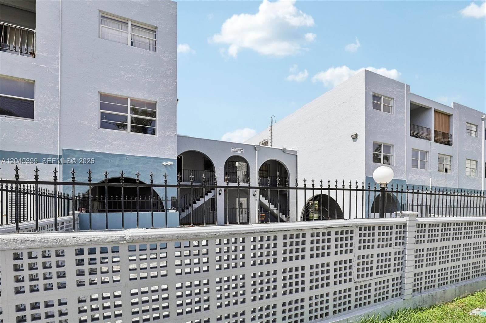 Condominium at 1300 W 53rd St # 25, Hialeah FL 33012