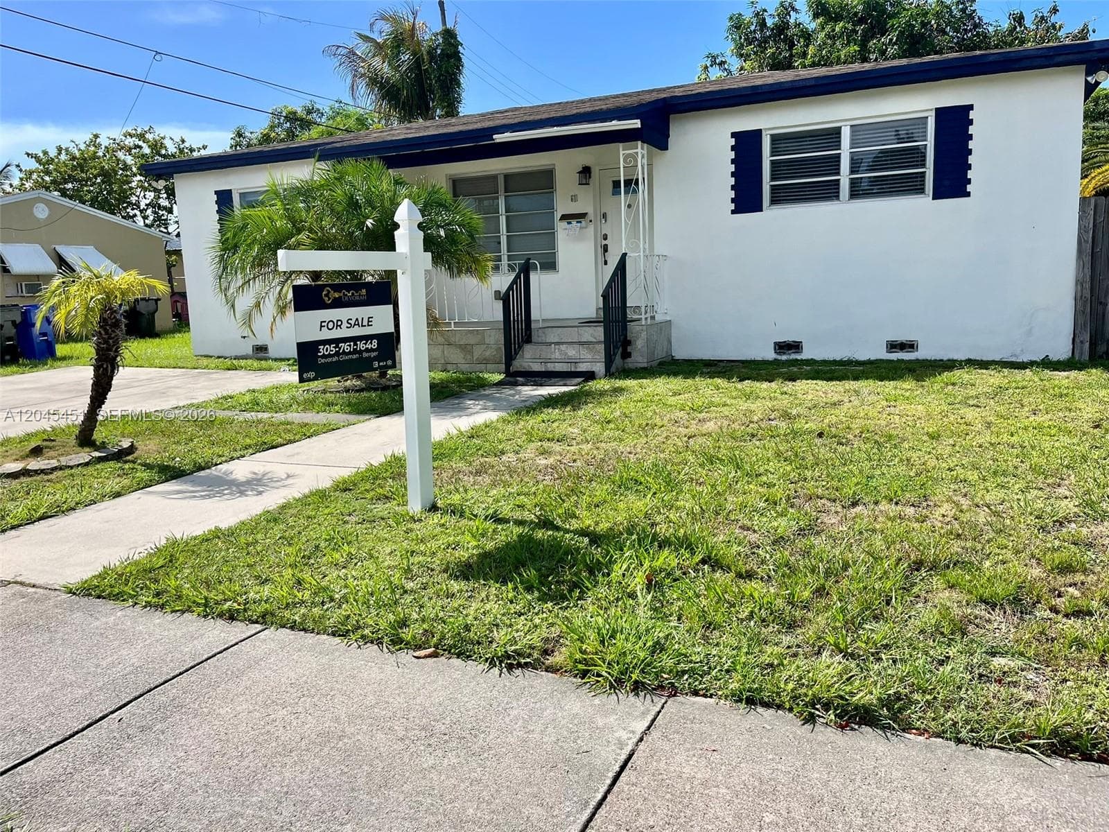 Single Family Residence at 611 NE 171st St, North Miami Beach FL 33162