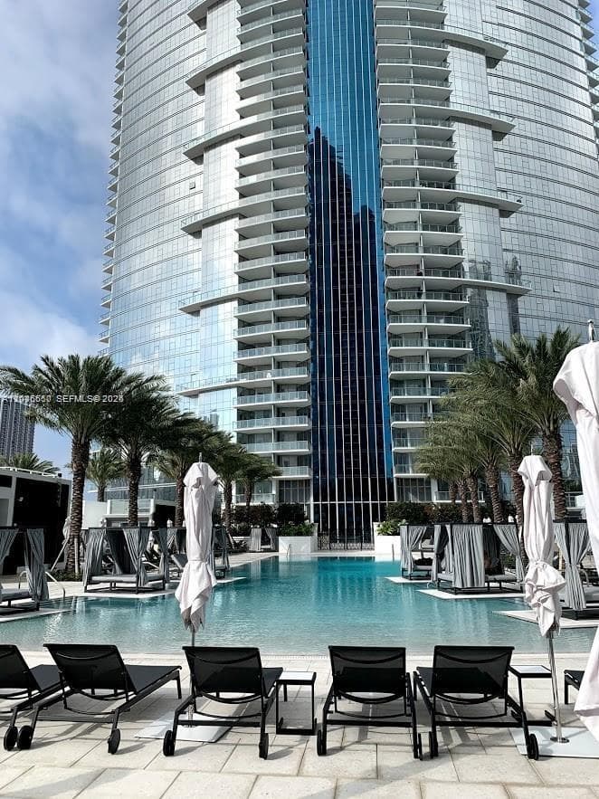 Condominium at 851 NE 1st Ave # 2702, Miami FL 33132