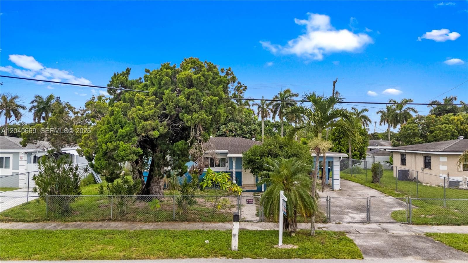 Single Family Residence at 3030 NW 176th St, Miami Gardens FL 33056
