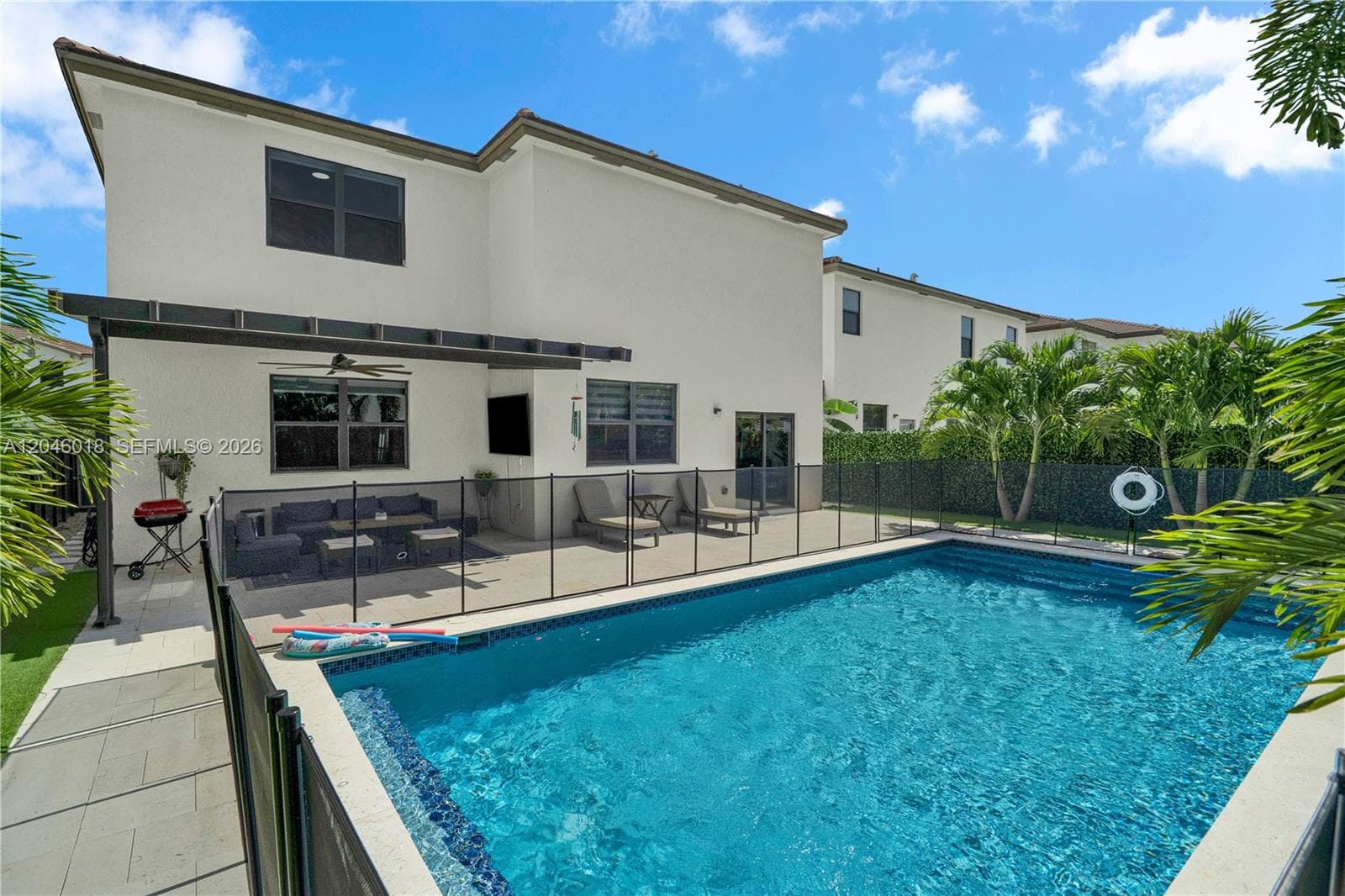 Single Family Residence at 12924 SW 229th St, Miami FL 33170