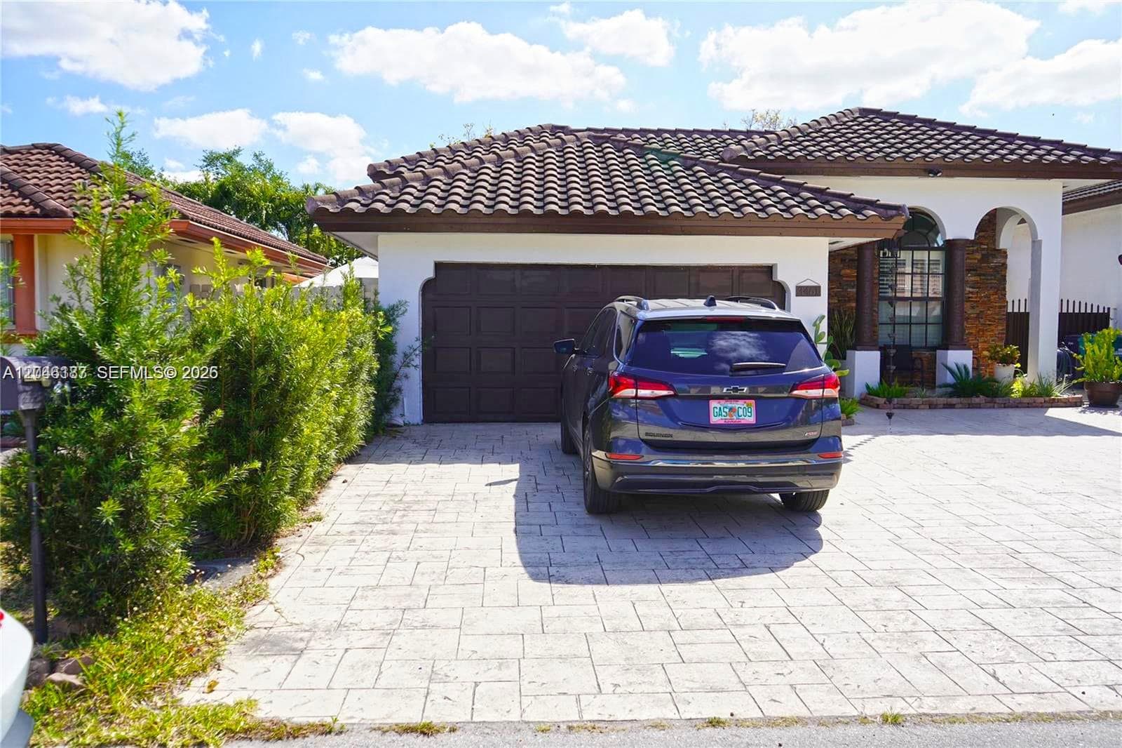 Single Family Residence at 3461 SW 154th Ct, Miami FL 33185