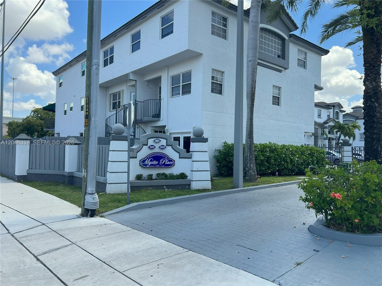Condominium at 925 NW 82nd Ave # A, Miami FL 33126