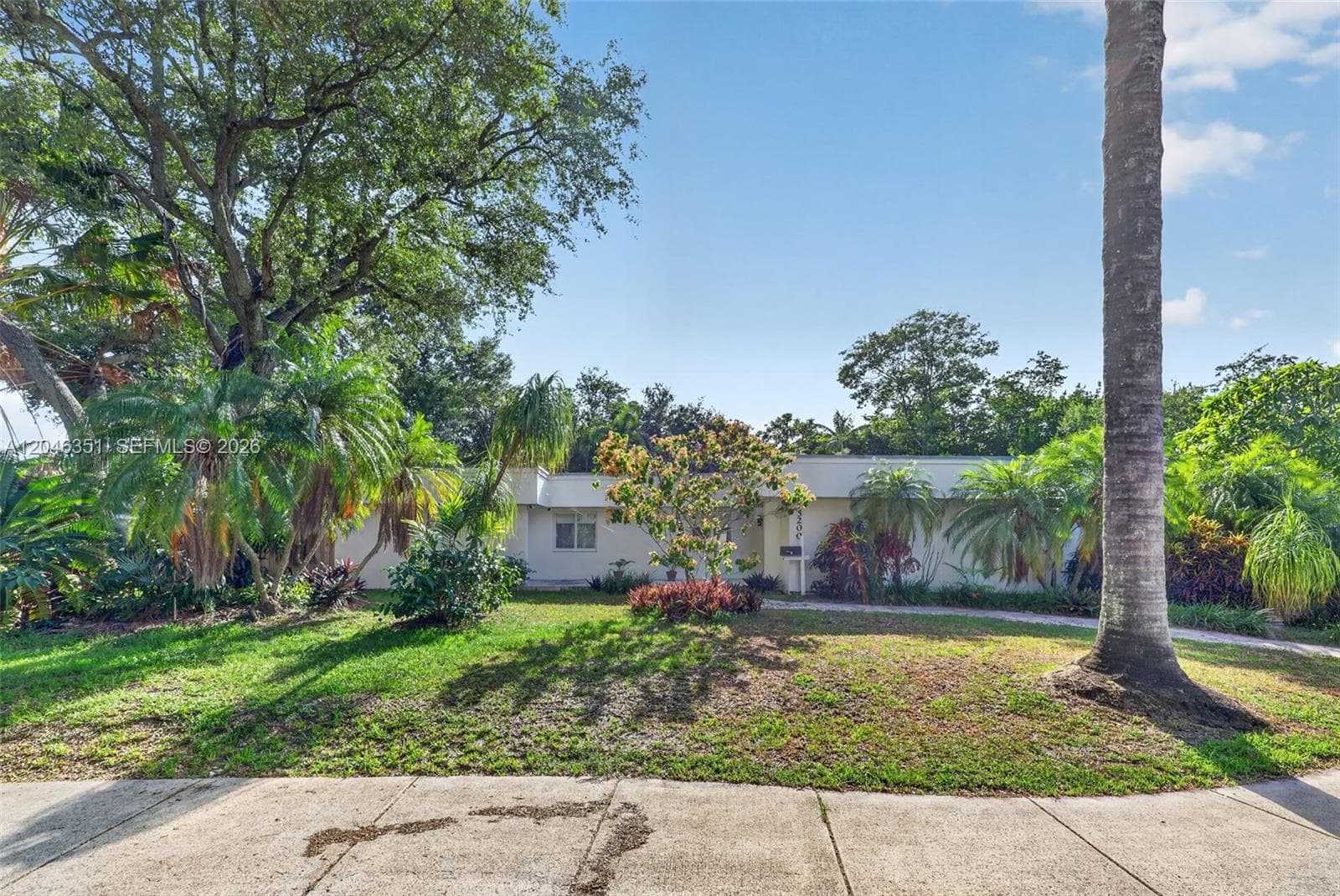 Single Family Residence at 15200 SW 81st Ave, Palmetto Bay FL 33157