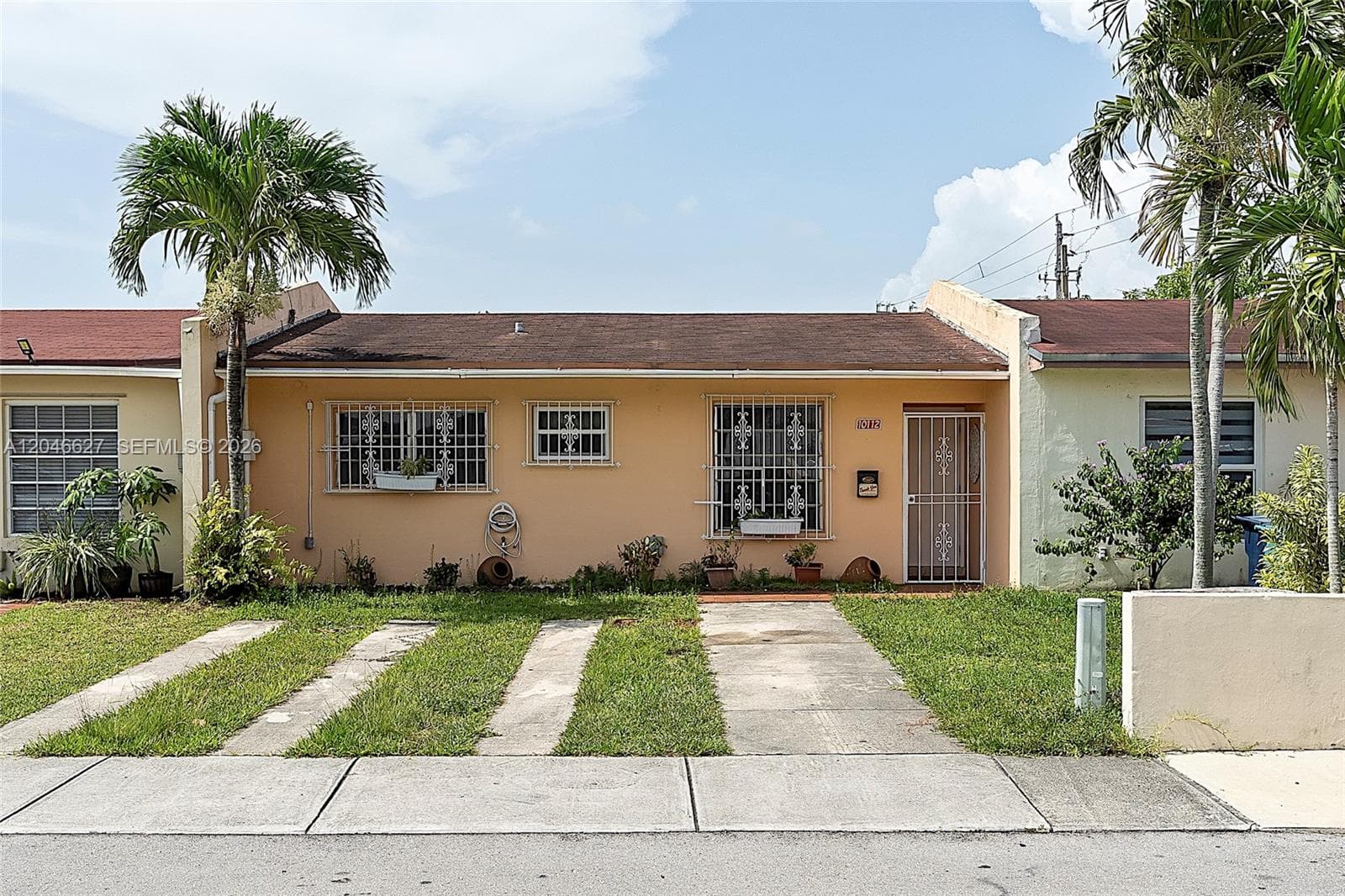 Townhouse at 10112 SW 23rd St, Miami FL 33165