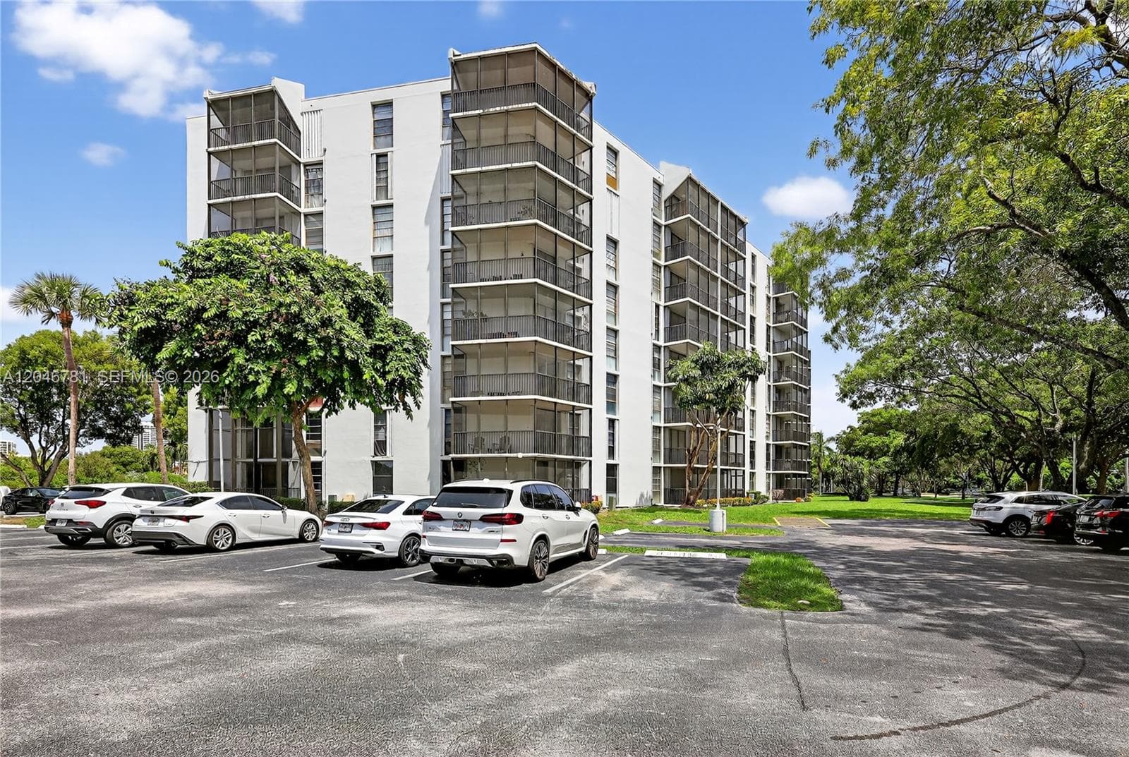 Condominium at 3401 N Country Club Dr # 109, Aventura FL 33180
