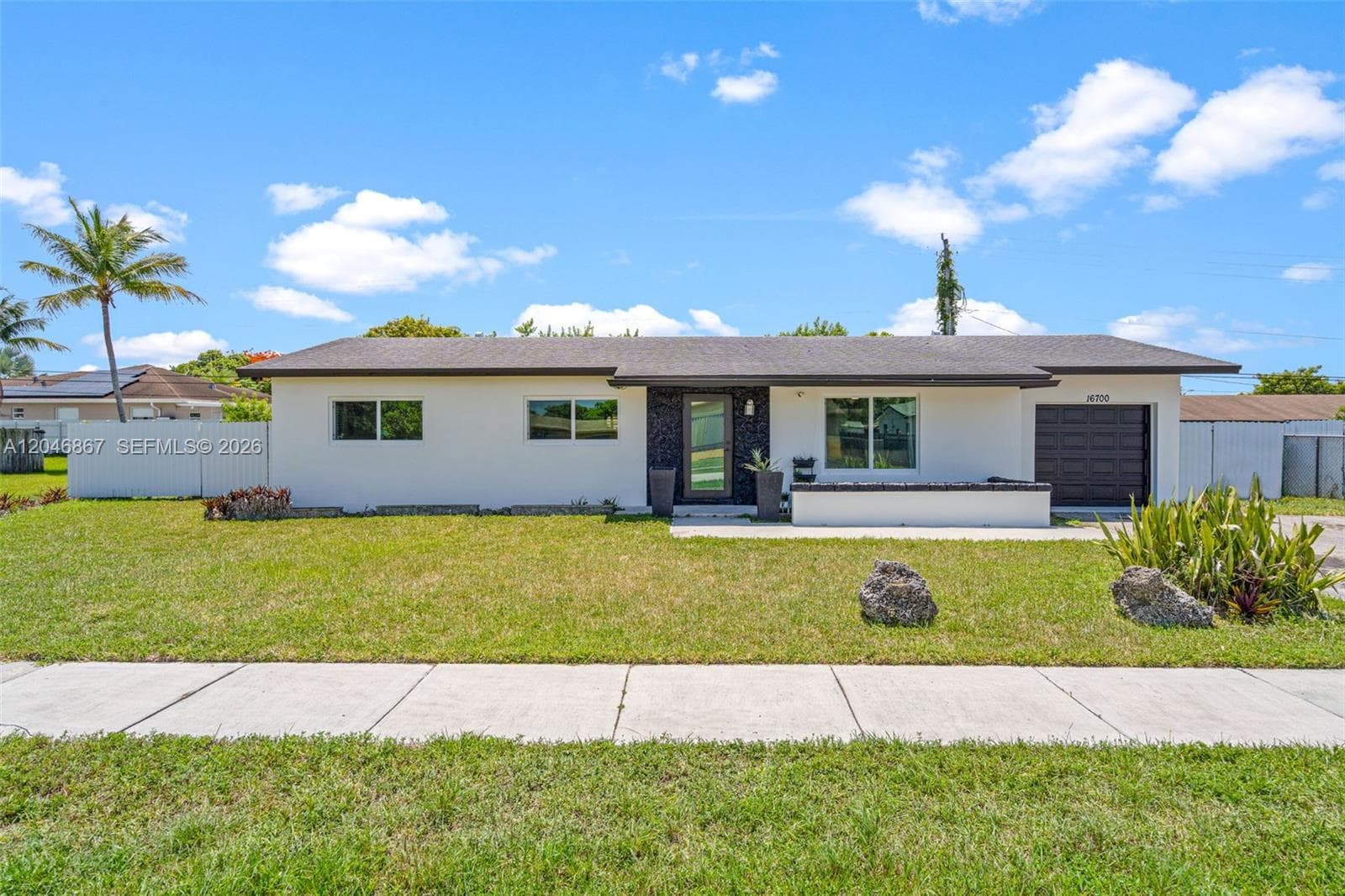 Single Family Residence at 16700 SW 102nd Pl, Miami FL 33157