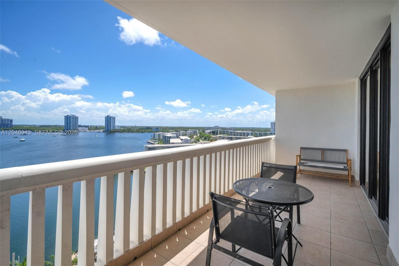 Condominium at 1000 W Island Blvd # 1206, Aventura FL 33160