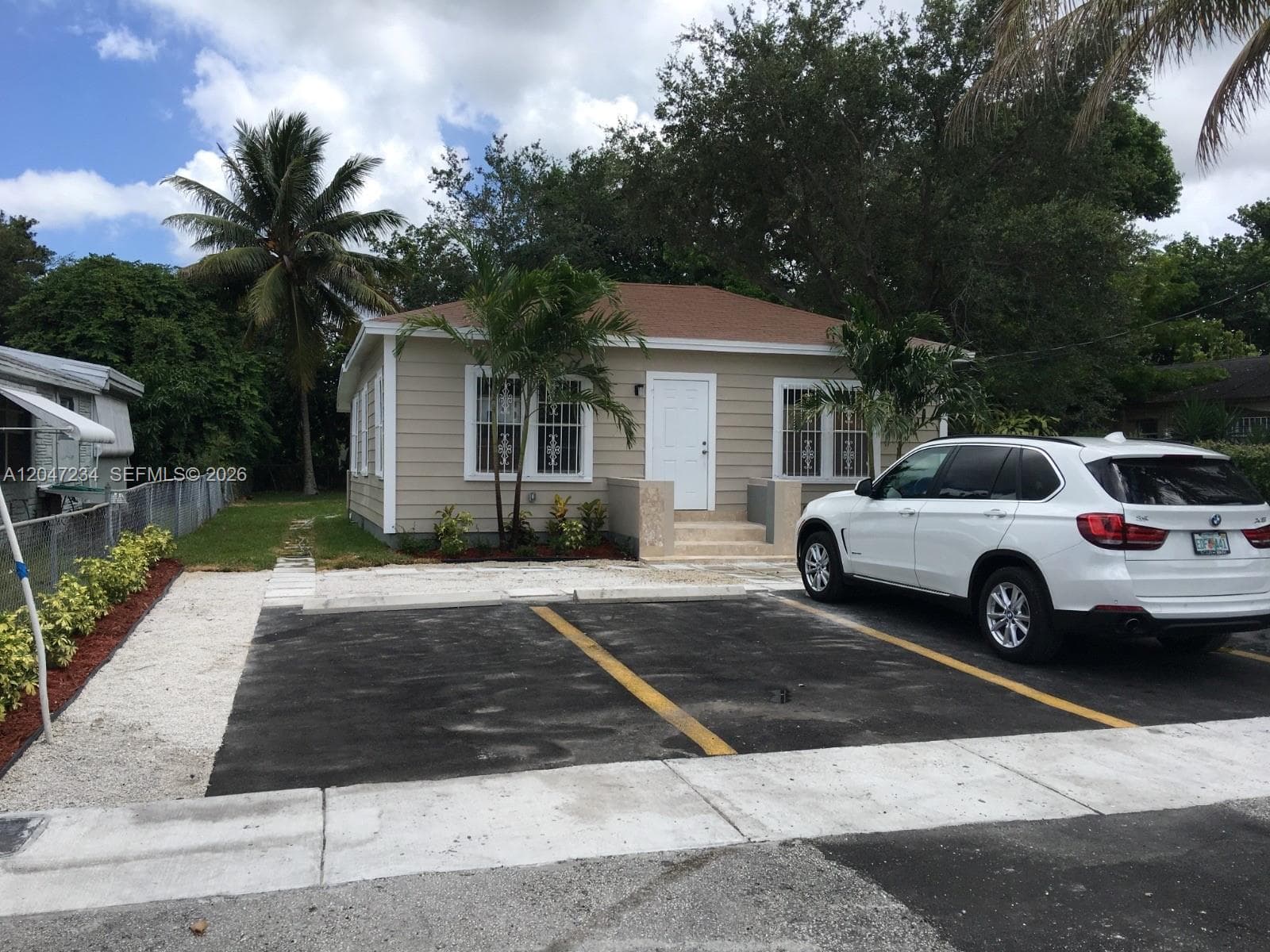 Condominium at 32 NE 169th St # 2, North Miami Beach FL 33162