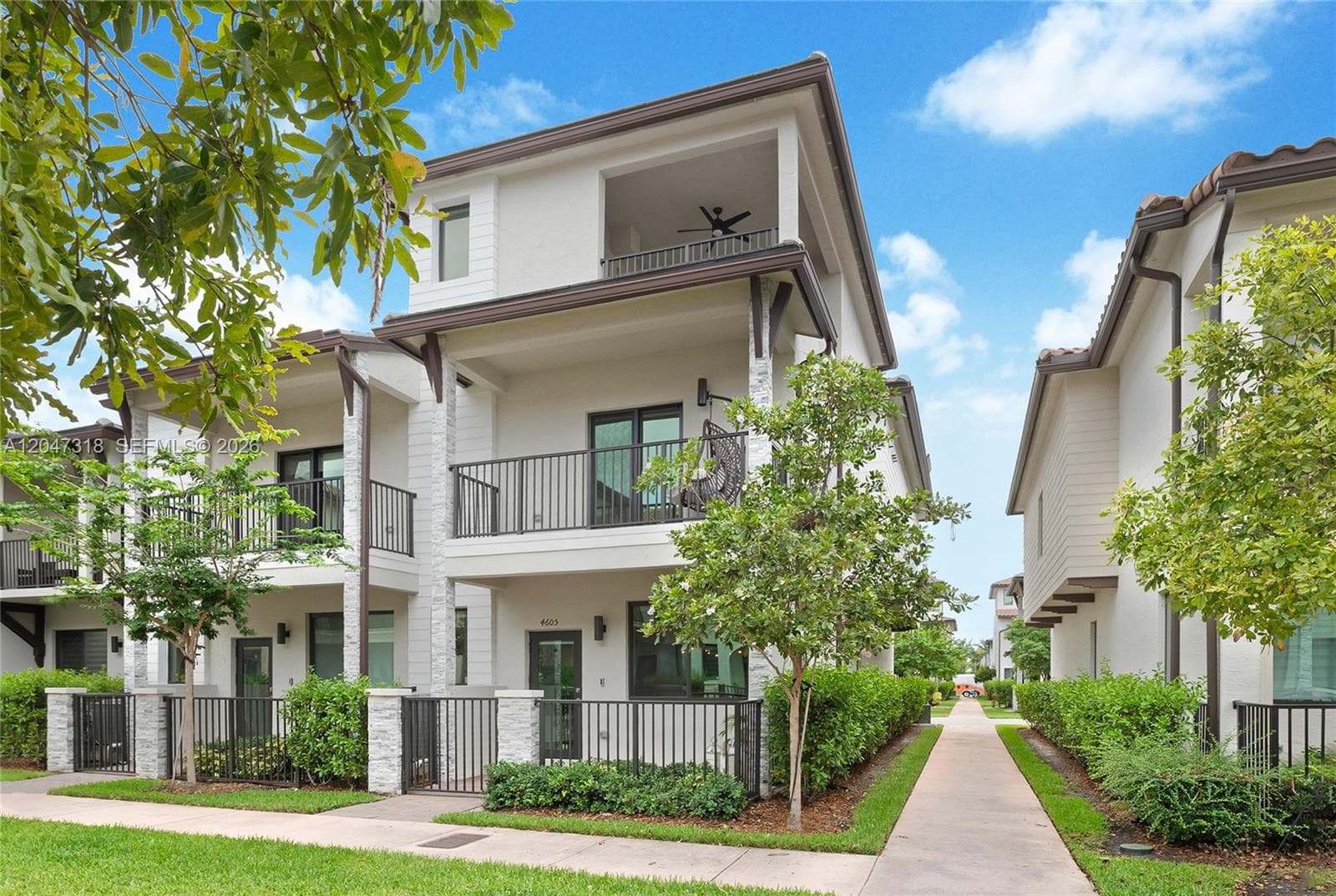 Single Family Residence at 4605 NW 83rd Path, Doral FL 33166