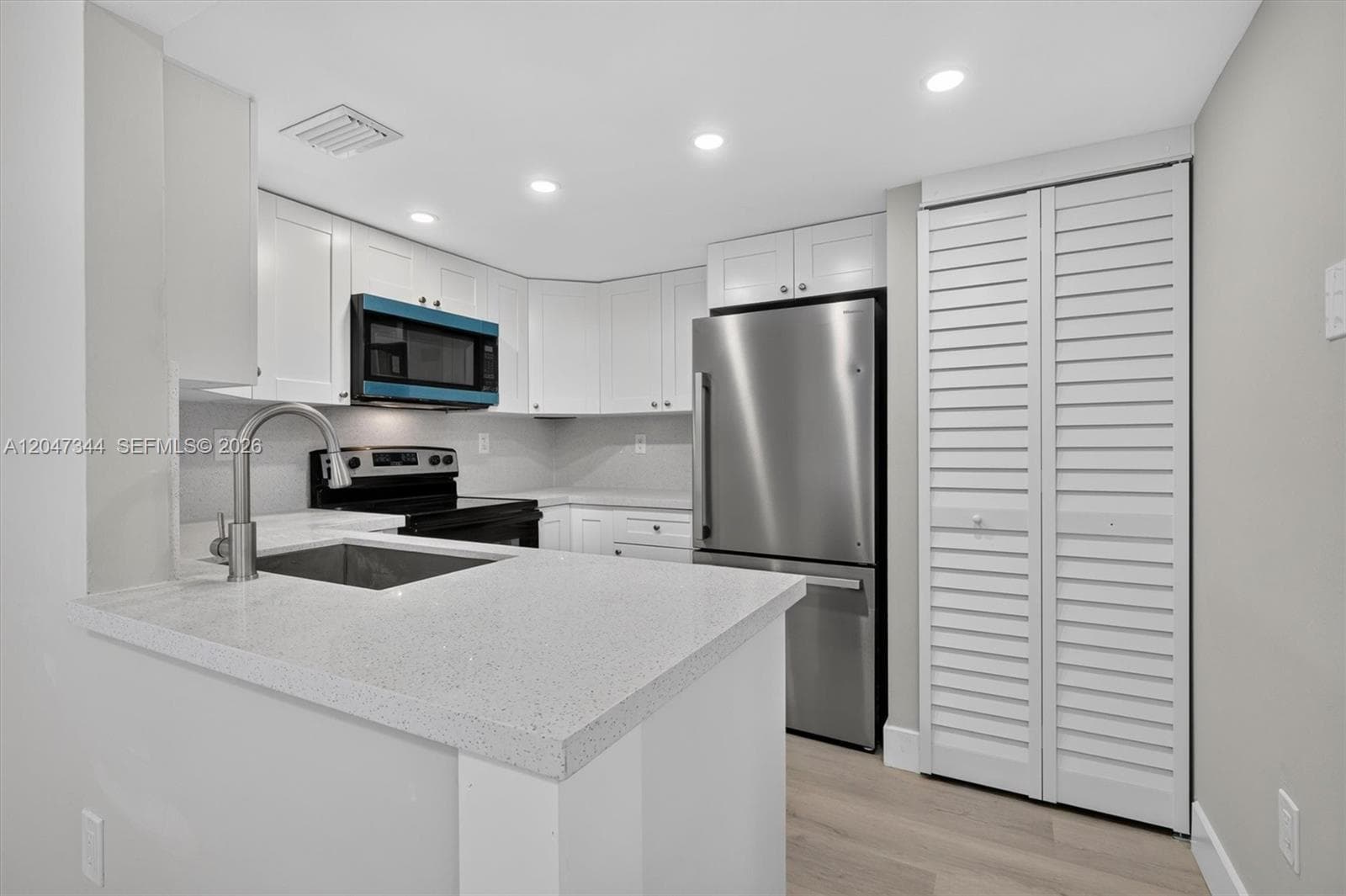 Condominium at 10080 NW 9th St Cir # 204, Miami FL 33172