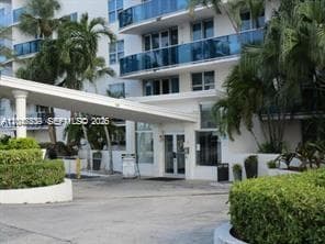 Apartment at 7501 E Treasure Dr # 5J, North Bay Village FL 33141