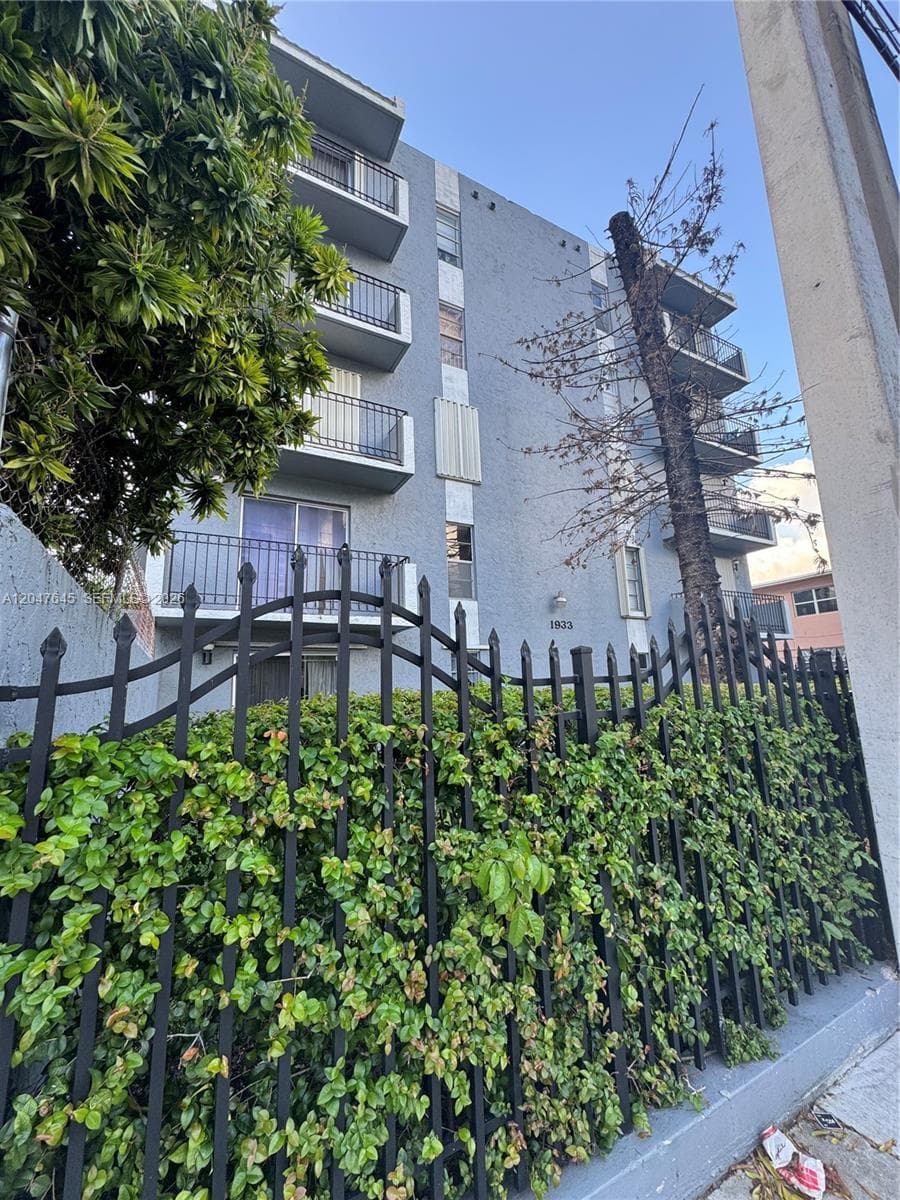 Condominium at 1933 SW 7th St # 504, Miami FL 33135