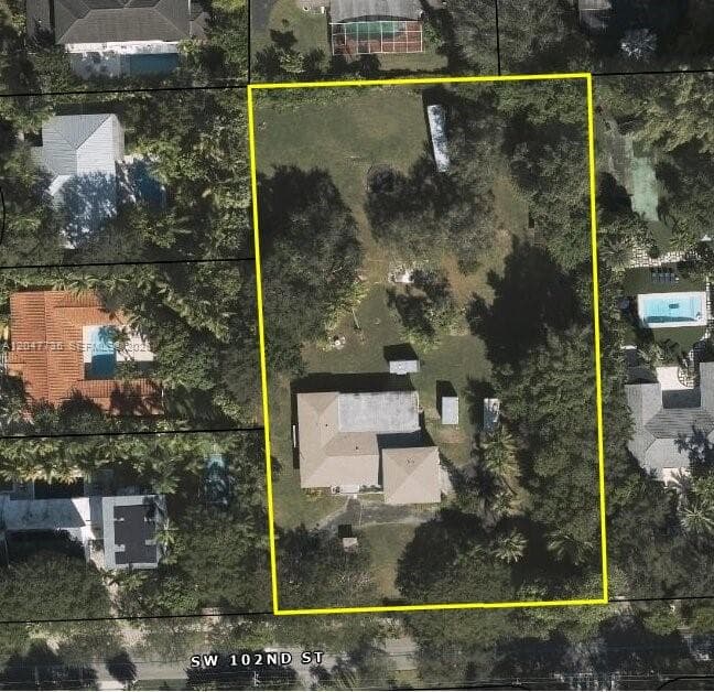 Single Family Residence at 5865 SW 102nd St, Pinecrest FL 33156