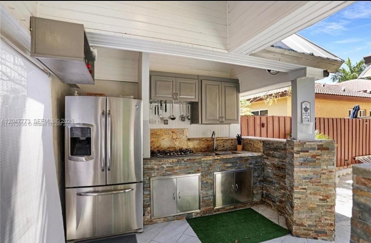 Single Family Residence at 2535 NE 41st Ave, Homestead FL 33033