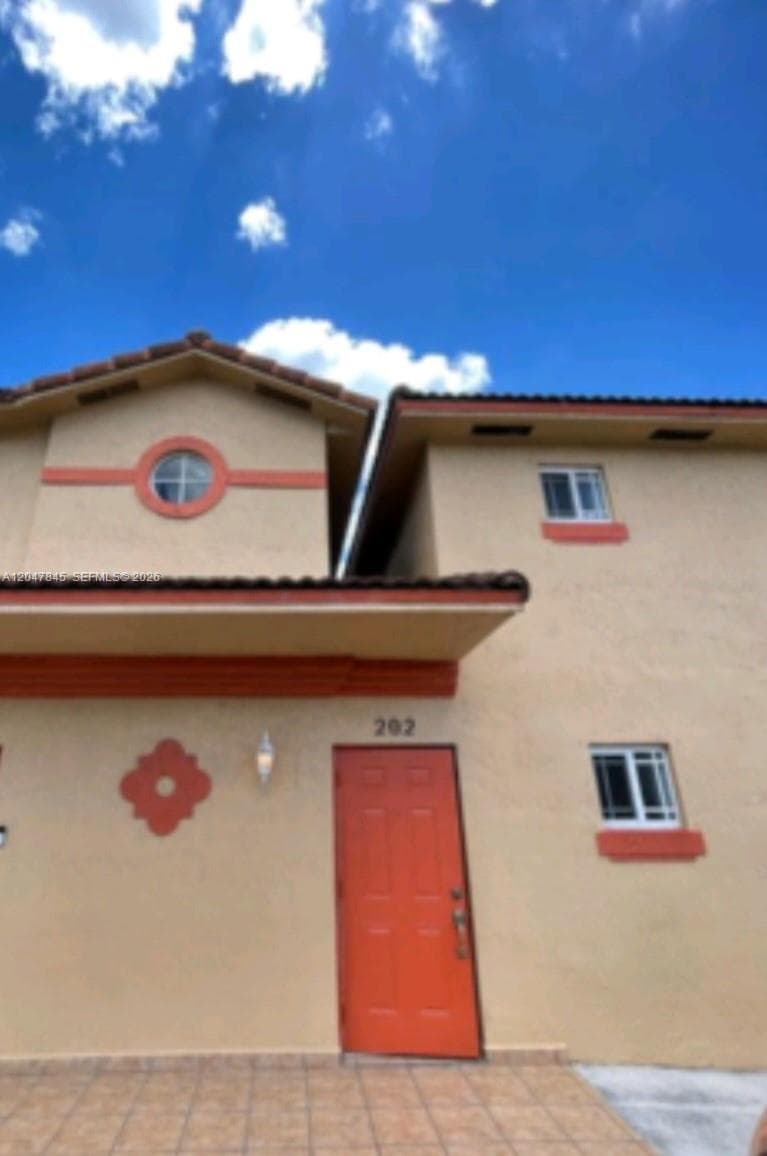 Condominium at 17318 NW 74th Ave # 202, Hialeah FL 33015