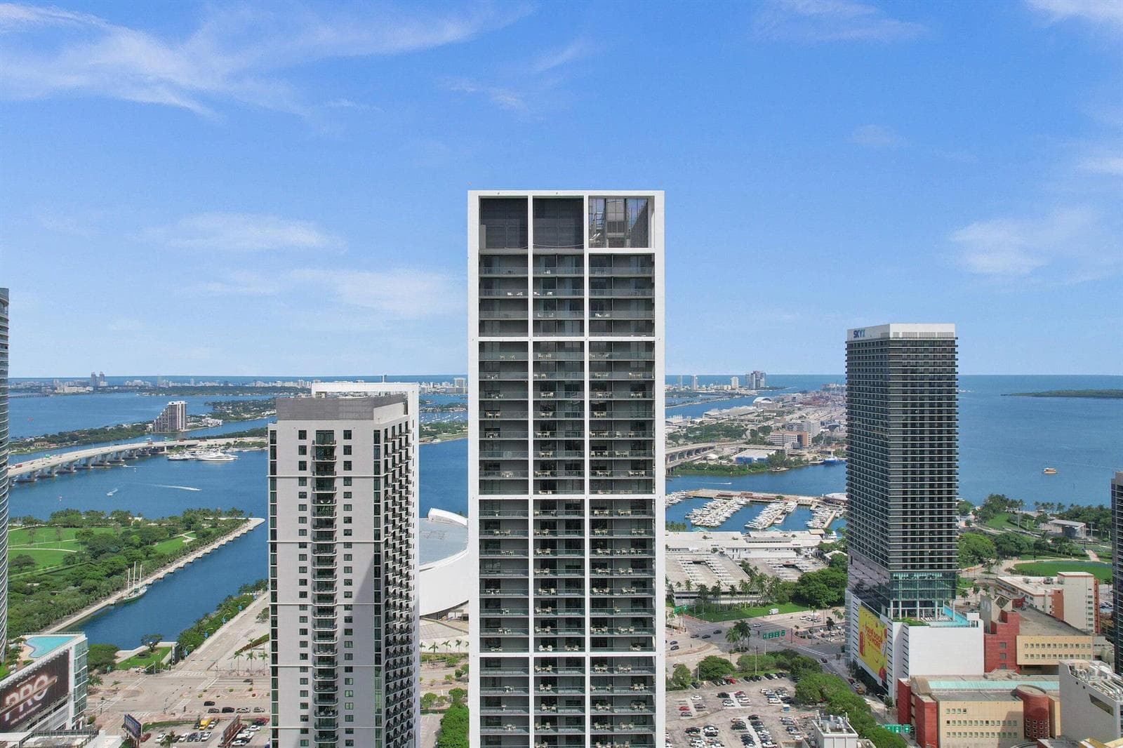Condominium at 601 NE 1st Avenue # 4712, Miami FL 33132