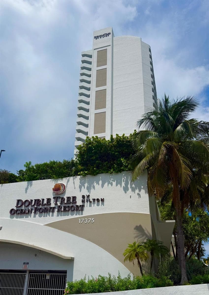 Condominium at 17375 Collins Avenue # 1104, Sunny Isles Beach FL 33160