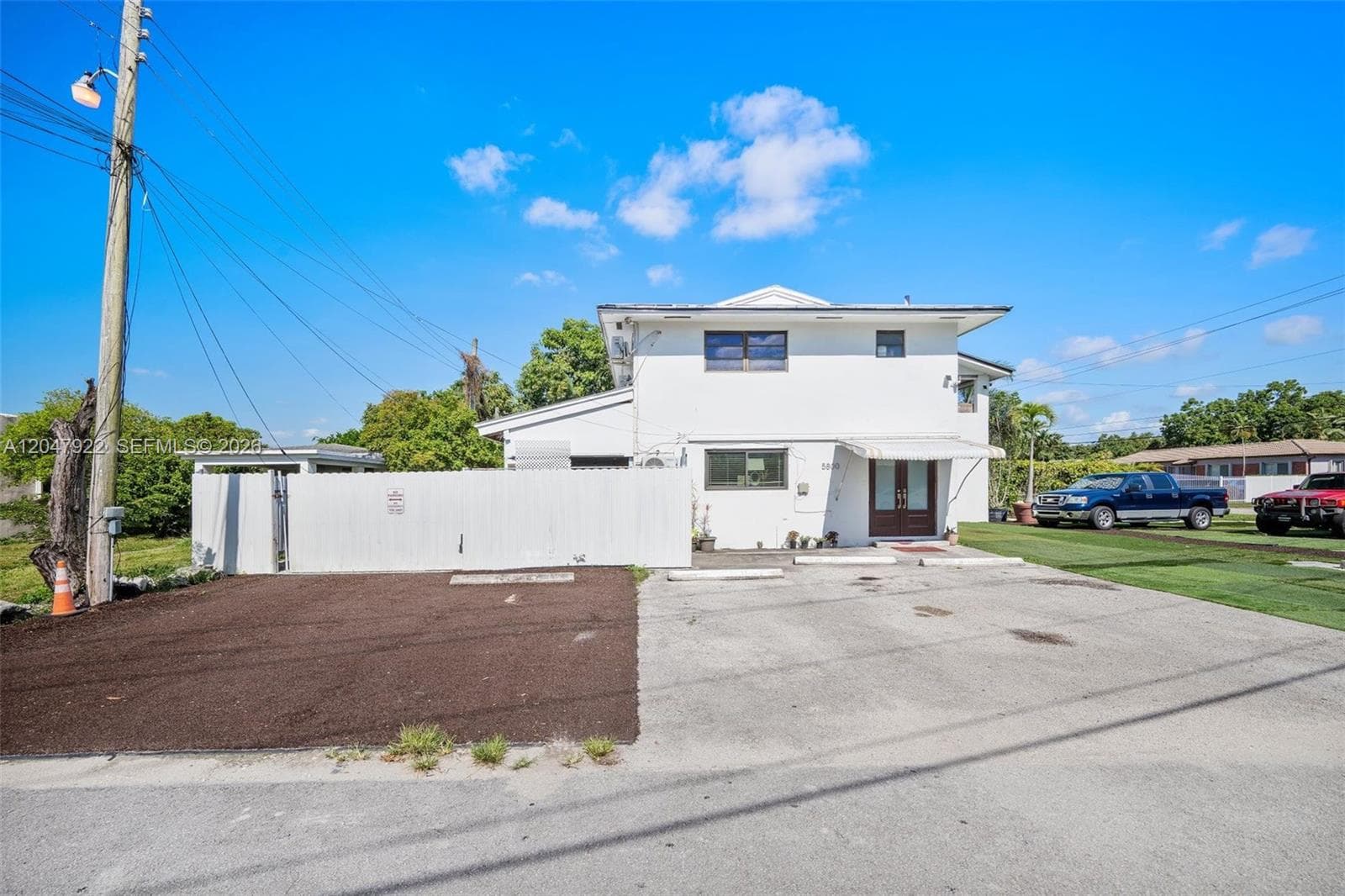 Single Family Residence at 5800 SW 20th St, Miami FL 33155