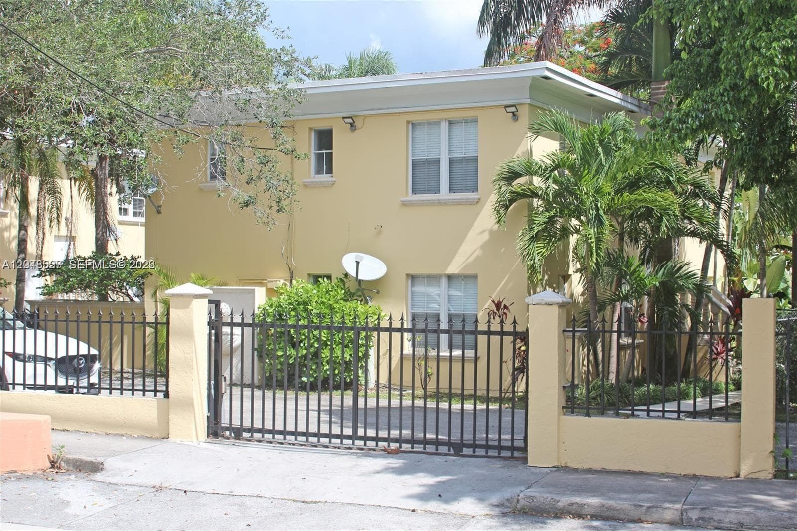 Apartment at 3395 Franklin Ave # D, Miami FL 33133