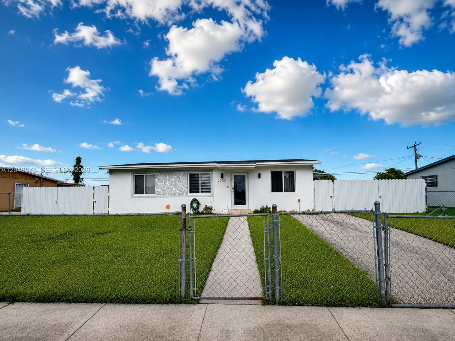 Single Family Residence at 20421 SW 118th Ave, Miami FL 33177