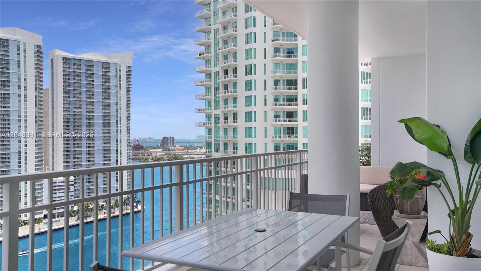 Condominium at 801 Brickell Key Blvd # 2210, Miami FL 33131