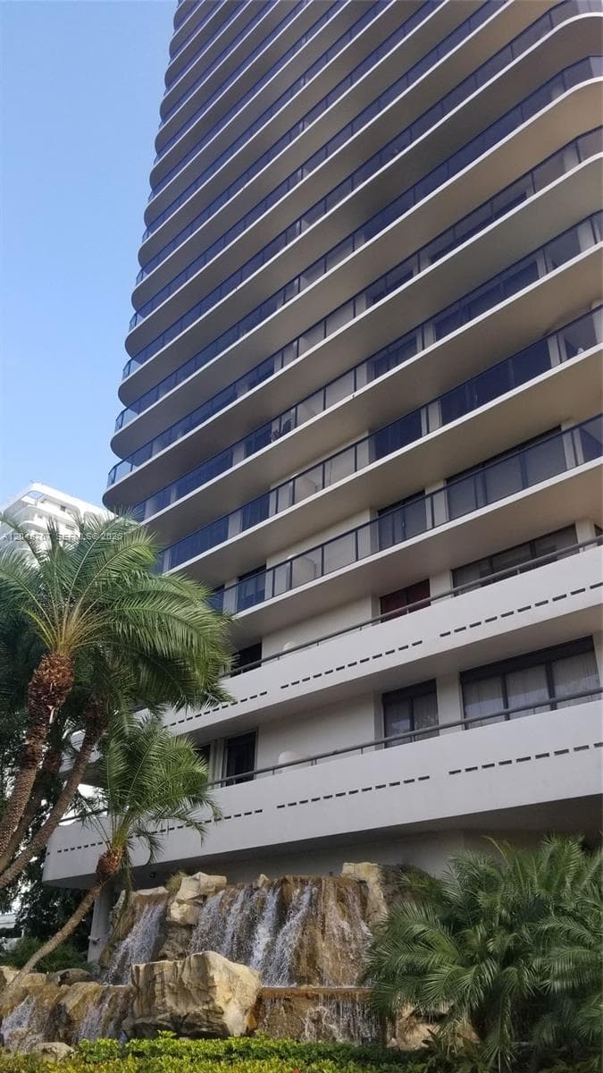 Condominium at 19667 Turnberry Way # 12B, Aventura FL 33180