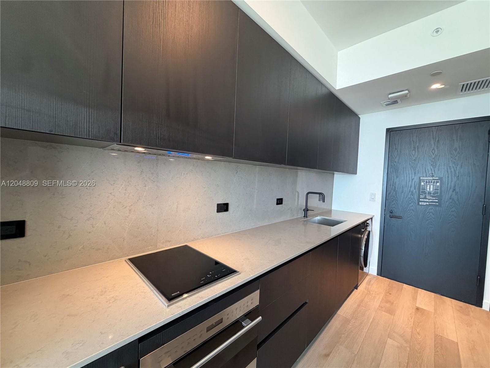 Condominium at 20 NE 11th # 2703B, Miami FL 33132