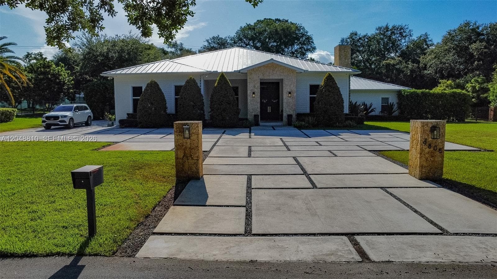 Single Family Residence at 9805 sw 90th ave, Kendall FL 33176