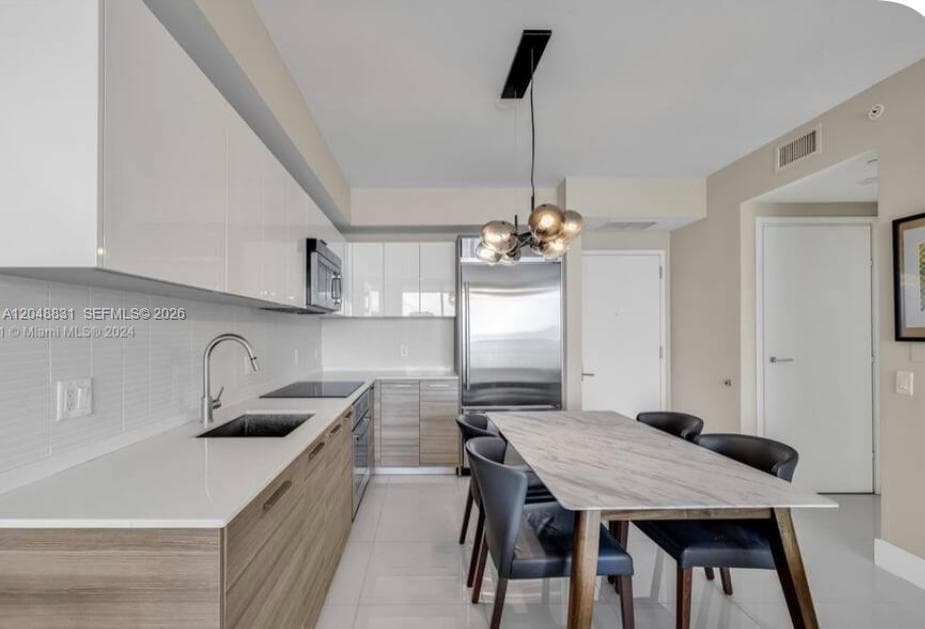 Apartment at 1300 Brickell Bay Dr # 2208, Miami FL 33131