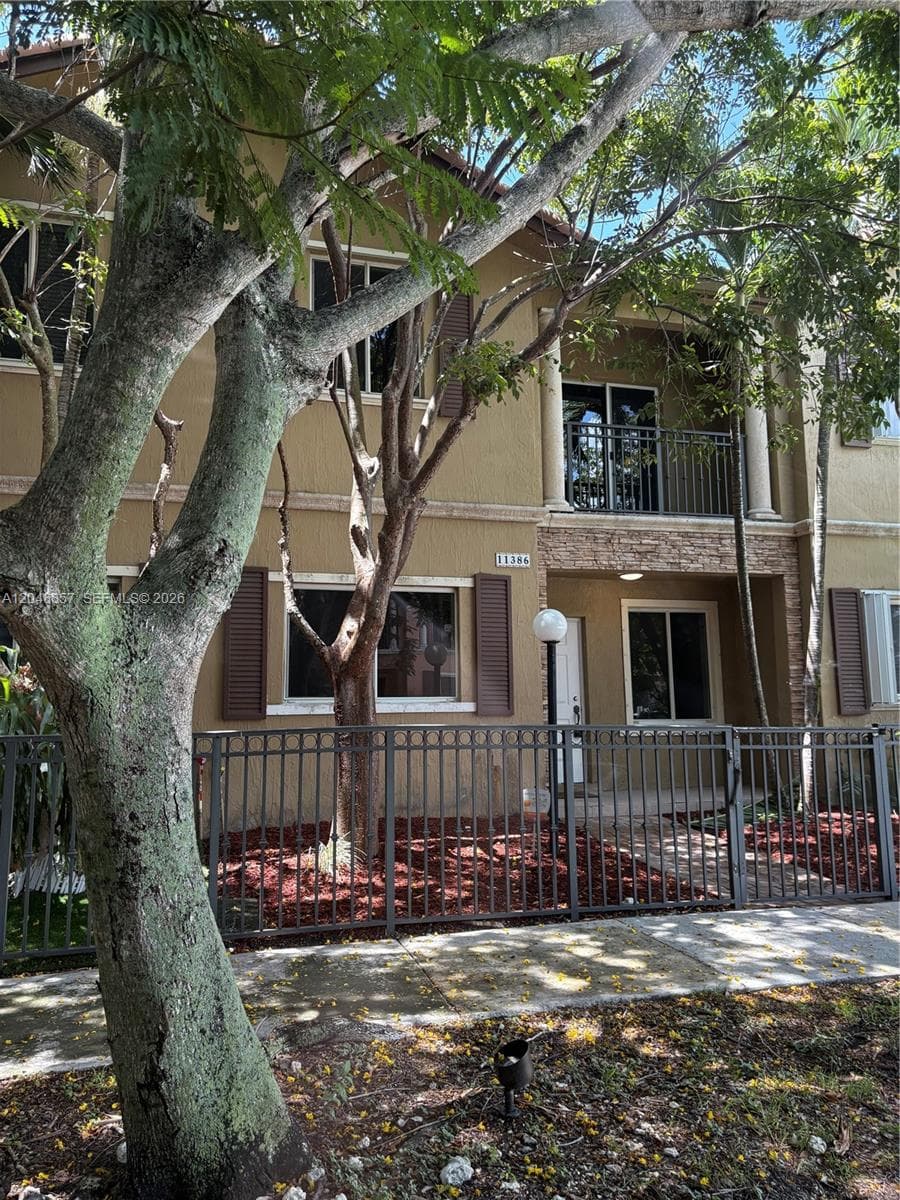 Townhouse at 11386 SW 230th Ter # 11386, Miami FL 33170