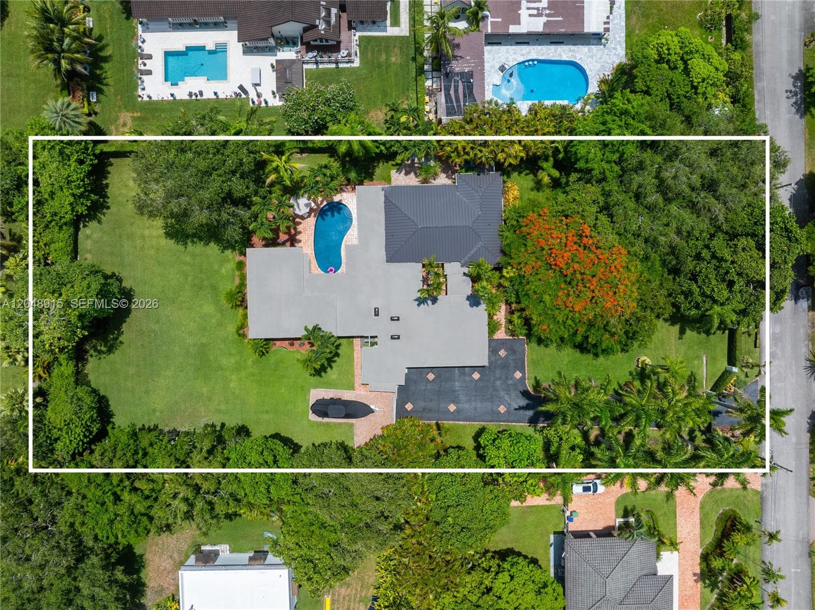 Single Family Residence at 8735 SW 122nd St, Miami FL 33176