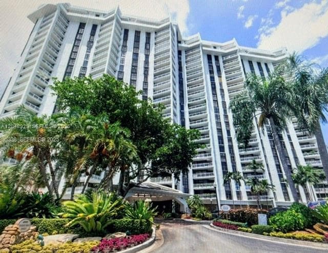 Condominium at 4000 Towerside Ter # 1403, Miami FL 33138