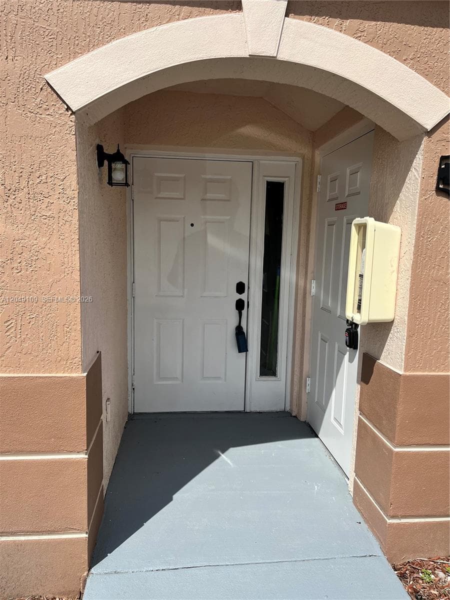 Condominium at 1261 SE 27th St # 104, Homestead FL 33035